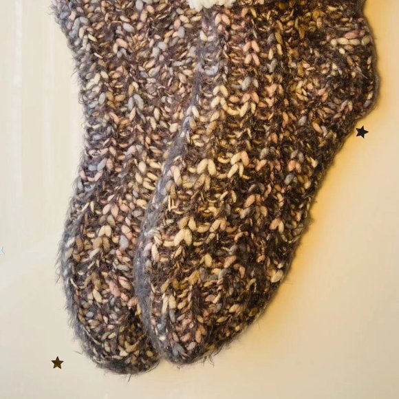 BRAND NEW 1PPK Women Ultra Soft Slipper Sock. - Picture 2 of 2